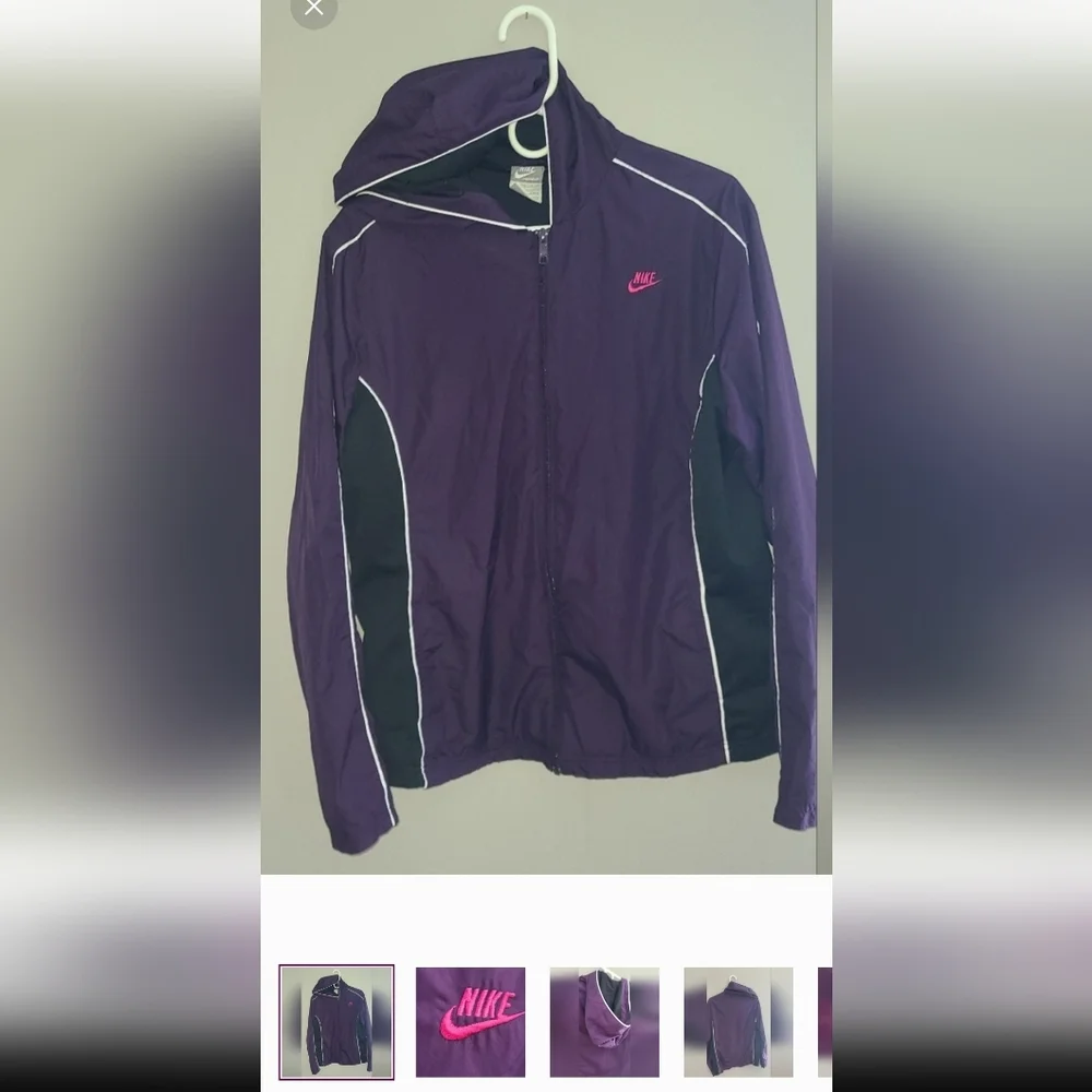 NIKE SPORTSWEAR XL dark purplewindbreaker jacket EUC‎